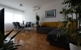 Ema&Nola Home